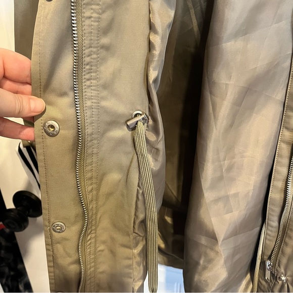 Tribal Rain Jacket - Picture 7 of 8